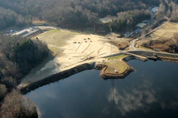 Yankee-Rowe-after-decommissioning-_12_12_2006_2_lg-(Yankee-Rowe).jpg Yankee-Rowe-after-decommissioning-_12_12_2006_2_lg-(Yankee-Rowe).jpg